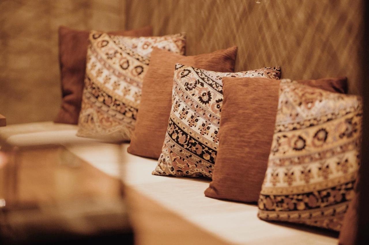 Nivasa Hotel Коломбо Екстериор снимка