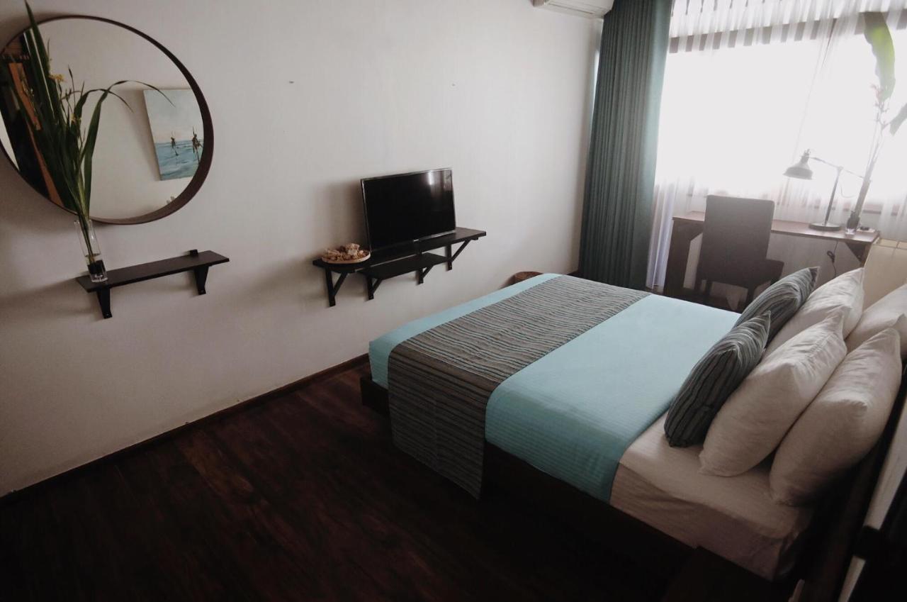 Nivasa Hotel Коломбо Екстериор снимка